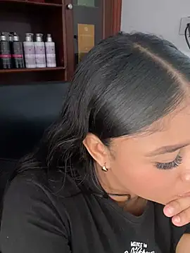 SSCARLETH  online show from February 2026 12:32:02 PM