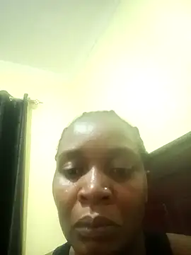 Snapshot of Realdiva02 chatting on December 2024 03:45:02 PM Realdiva02 online show from December 2024 03:45:02 PM