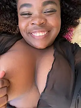 Snapshot of YeminaLeman chatting on January 2025 08:57:02 PM YeminaLeman online show from January 2025 08:57:02 PM