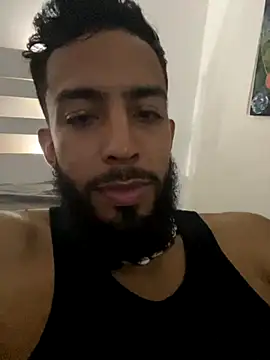 Alessandro  Rossi online show from November 2025 04:40:01 AM