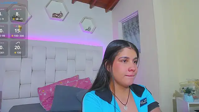 Snapshot of shanakendall chatting on October 2025 12:17:02 PM shanakendall online show from October 2025 12:17:02 PM