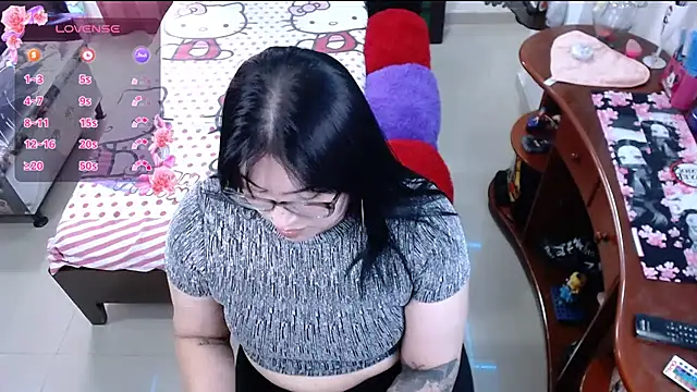 Snapshot of lufek23 chatting on March 2025 05:35:02 PM lufek23 online show from March 2025 05:35:02 PM