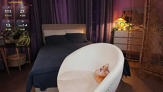 Lazy Lady online show from February 2026 05:14:01 PM