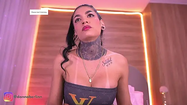 danna berlin  online show from May 2026 07:21:01 PM