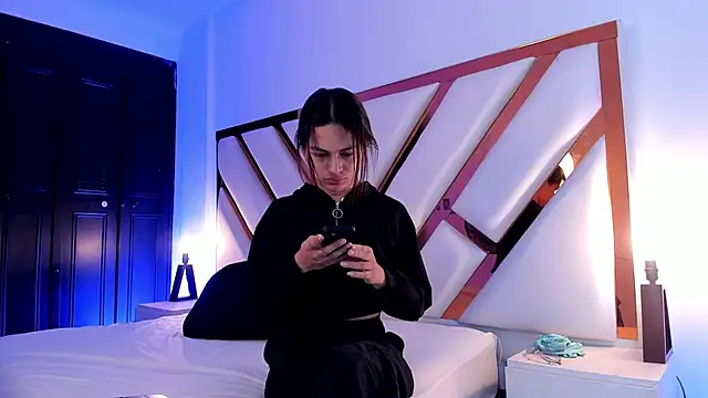 Aron cruz online show from May 2026 01:30:01 PM
