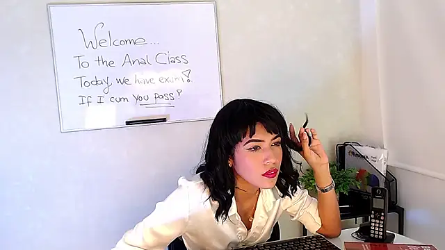Snapshot of Sassy--Girl chatting on January 2025 07:49:01 PM Sassy--Girl online show from January 2025 07:49:01 PM