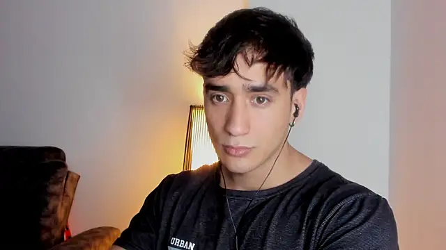 AlexRivera6 online show from December 2025 10:04:02 PM