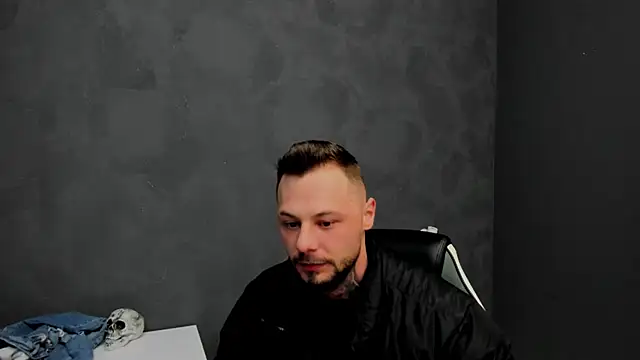 Snapshot of BrianHunts chatting on February 2025 05:26:02 AM BrianHunts online show from February 2025 05:26:02 AM