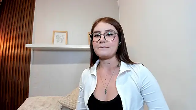 LANA-JONNES online show from June 2026 11:51:02 PM