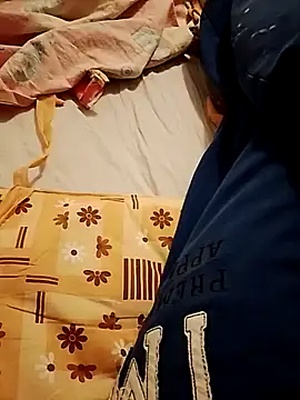 Snapshot of jon763 chatting on February 2025 09:43:01 PM jon763 online show from February 2025 09:43:01 PM