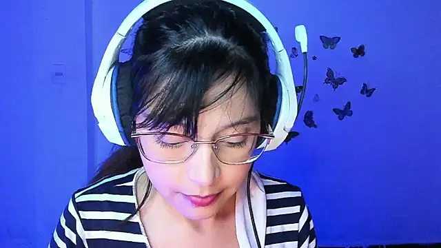 Little Lisy online show from March 2026 07:38:01 AM