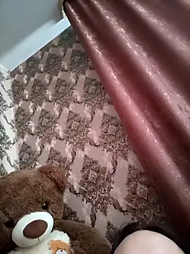 LeilaSaint online show from November 2025 05:07:01 AM