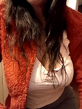 eva750 online show from December 2024 05:00:01 PM