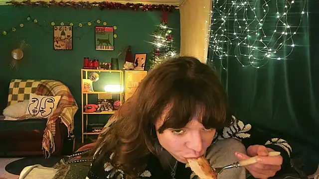 ClancyMorissey online show from December 2025 06:57:02 PM