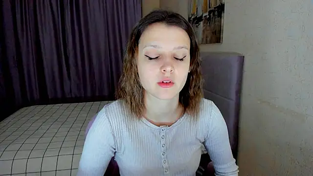 Snapshot of SoniNesti chatting on November 2025 02:57:02 PM SoniNesti online show from November 2025 02:57:02 PM