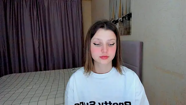 Snapshot of SoniNesti chatting on November 2025 03:12:02 PM SoniNesti online show from November 2025 03:12:02 PM