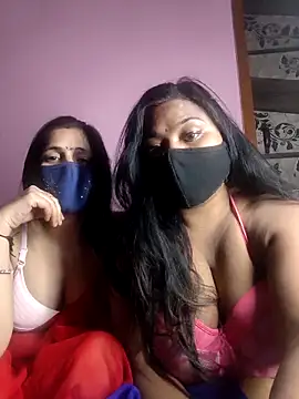 Snapshot of cutee__crazy chatting on December 2025 05:20:01 PM cutee crazy online show from December 2025 05:20:01 PM