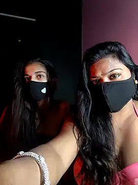 Snapshot of cutee__crazy chatting on December 2025 01:29:01 PM cutee crazy online show from December 2025 01:29:01 PM