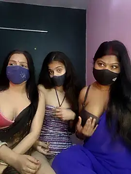 Snapshot of cutee__crazy chatting on January 2026 01:59:01 PM cutee crazy online show from January 2026 01:59:01 PM