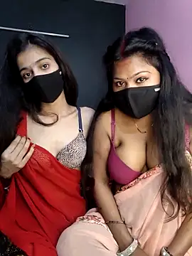 Snapshot of cutee__crazy chatting on February 2026 12:14:02 PM cutee crazy online show from February 2026 12:14:02 PM