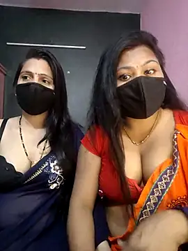 Snapshot of cutee__crazy chatting on February 2026 02:28:01 PM cutee crazy online show from February 2026 02:28:01 PM