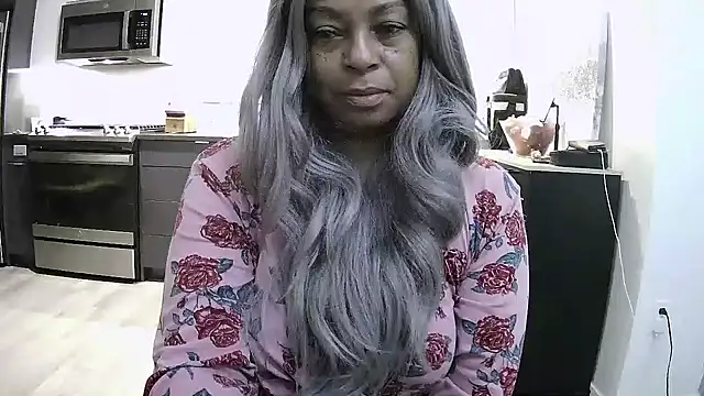 Snapshot of MSweetLindaParks chatting on July 2026 09:13:01 AM MSweetLindaParks online show from July 2026 09:13:01 AM