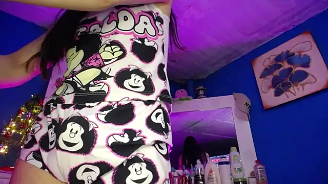 Lunahoney1 online show from December 2025 08:15:01 PM