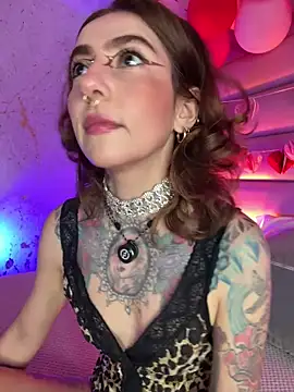 Snapshot of Evangelyne_1 chatting on February 2026 03:52:02 PM Evangelyne 1 online show from February 2026 03:52:02 PM