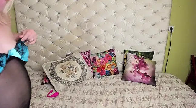 DoraMay online show from February 2025 10:41:01 PM