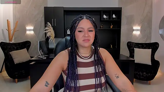 ToriCrossX online show from February 2025 01:08:02 PM