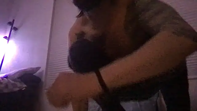 Maxxmuss online show from March 2025 07:47:01 AM