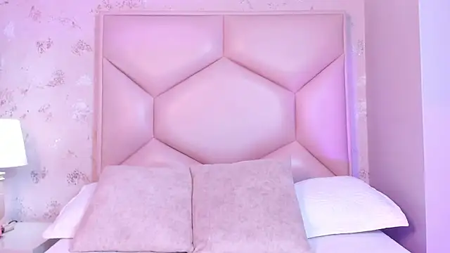 Snapshot of ambar_sullivan chatting on September 2025 11:48:01 AM ambar sullivan online show from September 2025 11:48:01 AM