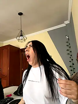 isabella jade online show from October 2025 04:18:02 PM