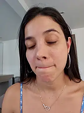 miaeyes online show from December 2024 06:28:01 PM