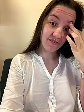 Nicole-Ray online show from November 2025 08:23:02 AM