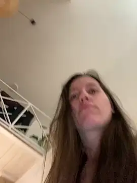 Nicole-Ray online show from March 2026 12:29:01 PM