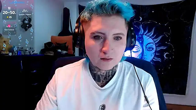 Marieblueeyes online show from February 2025 12:38:02 AM