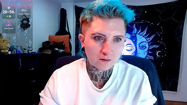 Marieblueeyes online show from February 2025 03:40:01 AM