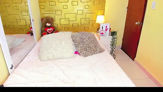 Snapshot of Julia_Haye chatting on September 2025 03:22:01 AM Julia Haye online show from September 2025 03:22:01 AM