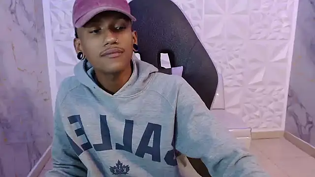 Snapshot of ManSant chatting on March 2026 05:15:01 PM ManSant online show from March 2026 05:15:01 PM