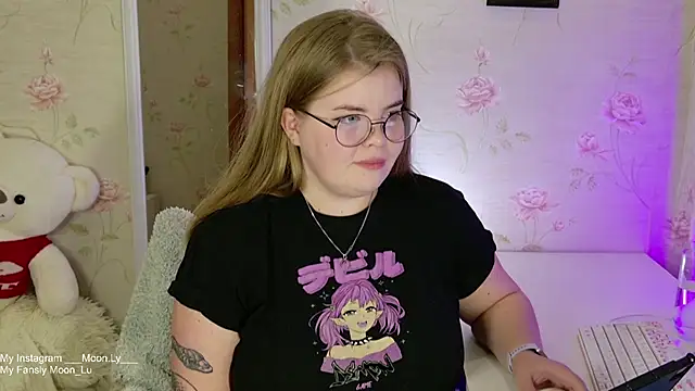 sinnamon  online show from October 2025 06:05:02 PM