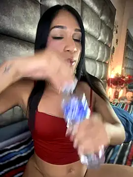 Ashly Miller online show from November 2025 07:57:01 PM