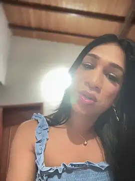 Ashly Miller online show from November 2025 08:00:01 PM