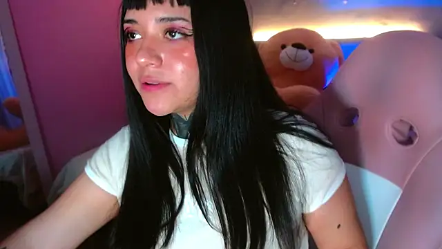 kim blake online show from February 2025 04:00:01 PM