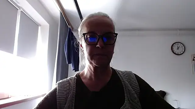 ina tits online show from November 2025 10:59:01 AM