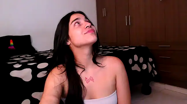 Snapshot of zendayasexxx chatting on January 2025 05:09:01 AM zendayasexxx online show from January 2025 05:09:01 AM