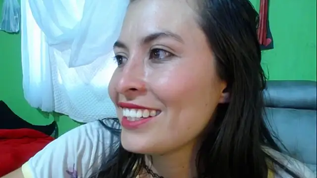 Snapshot of Alexandrasaenz chatting on January 2025 10:44:01 PM Alexandrasaenz online show from January 2025 10:44:01 PM