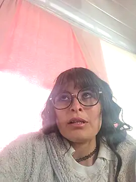 Snapshot of Alexandrasaenz chatting on October 2025 02:29:01 PM Alexandrasaenz online show from October 2025 02:29:01 PM