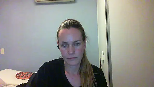 Annylove1 online show from October 2025 12:21:02 AM