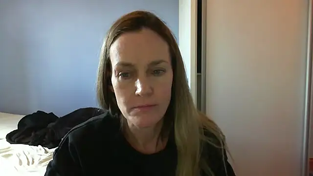 Annylove1 online show from October 2025 03:45:02 PM